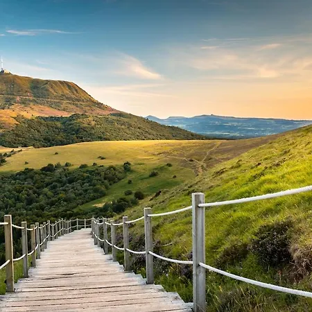 Les Cimes Au Coeur Du Massif Du Sancy * Le Mont-Dore